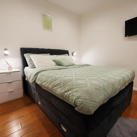 Nikoleto Lägenhet *